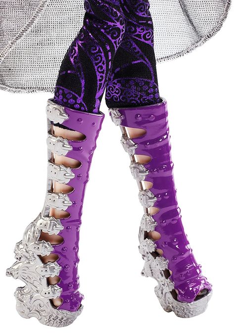 Ever After High Shoes, Ever After High Dragon Games, Raven Queen Doll, Monster High Shoes, Doll Therapy, Dr Shoes, Raven Queen, Barbie Shoes, Barbie Gowns