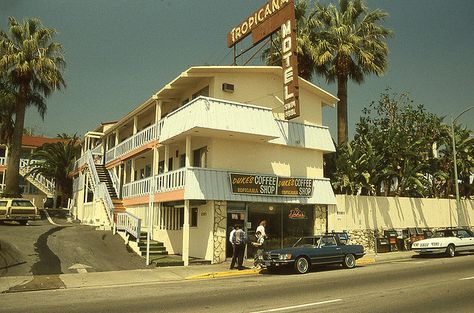 Duke's Coffee Shop | Flickr - Photo Sharing! The Sunset Strip, The Ramones, Tom Waits, Los Angeles Hotels, Santa Monica Blvd, Old Picture Frames, Sunset Strip, Vintage Photoshoot, Vintage Los Angeles