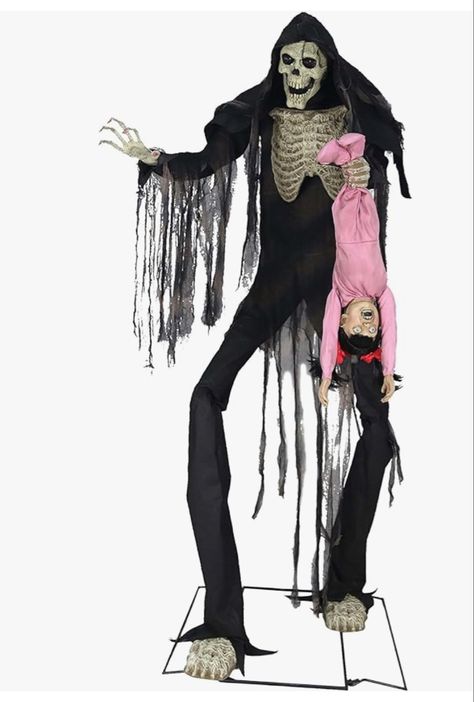 Animated Halloween prop skeleton wearing a tattered outfit holding a child. Skeletons eyes light up, his head and torso turn from side to side as he laughs. Easy to assemble with quick-connect poles and includes volume control. #halloweendecoration #halloweenideas #halloween #falldecor #amazonaffiliatelink #fallhomedecor #fallstyle #scary #horror #halloweenparty #halloweentreatsweek #halloweencostume Halloween Decorations Scary, Halloween Hombre, Animated Halloween Props, Halloween Animatronics, Animated Halloween, Creepy Costumes, Horror Party, Haunted House Props, Scary Decorations