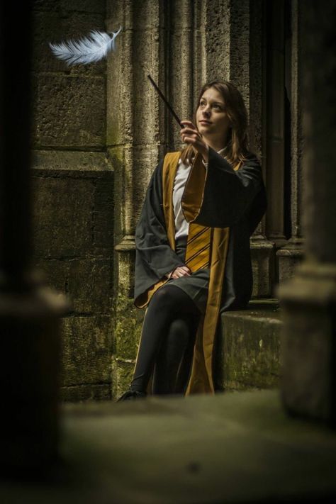 Hufflepuff Cosplay, Harry Potter Photoshoot, Harry Potter Photography, Hufflepuff Students, Harry Potter Photo, Hufflepuff Aesthetic, Hufflepuff Pride, Harry Potter Oc, Harry Potter Cosplay