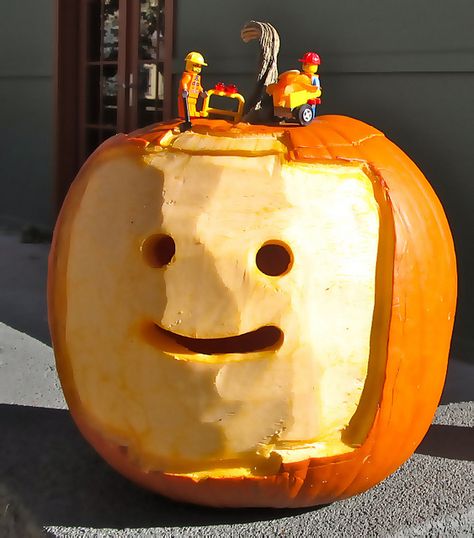 Lego Pumpkin, Diy Pumpkin Carving, Pumpkins Ideas, Lego Halloween, Halloween Pumpkin Carving, Halloween Pumpkin Carving Stencils, Pumkin Carving, Carving Stencils, Scary Pumpkin Carving