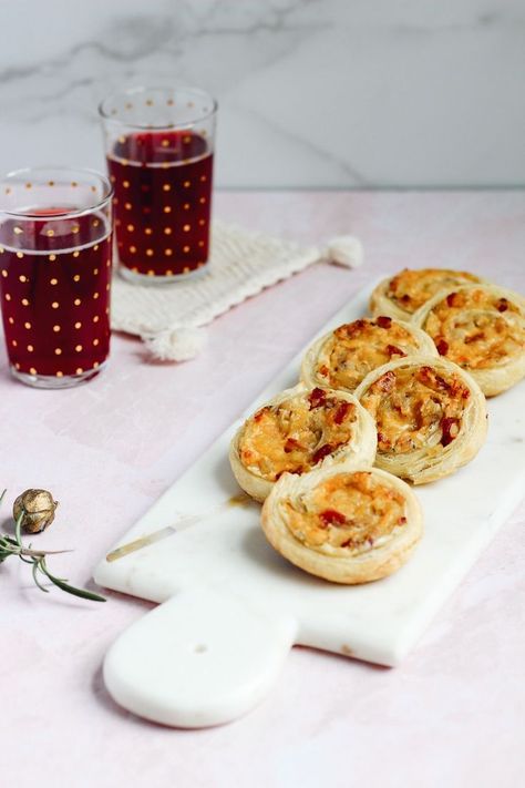 Puff Pastry Pinwheels with Apple, Bacon and Cheddar - Parsnips and Pastries Cheddar Puff Pastry, Pastry Pinwheels, Edible Holiday Gifts, Puff Pastry Pinwheels, Super Easy Appetizers, Tillamook Cheese, Baked Goat Cheese, Holiday Appetizer, Bacon Jam