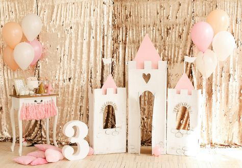 Castle Birthday Decorations, Diy Princess Party, Castle Birthday Party, Princess Backdrops, 4de Verjaardag, Fairytale Birthday, Princess Birthday Party Decorations, Disney Princess Birthday Party, Princess Theme Birthday