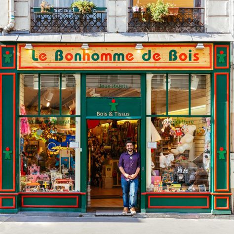 The eclectic and colorful Parisian shopfronts tell the story of the beautiful city Shop Facade, Trendy Toys, Shop Sign Design, Shop Front Signage, Shop House Plans, Shop Fronts, Shop Organization, Shop Front Design, Shop Front