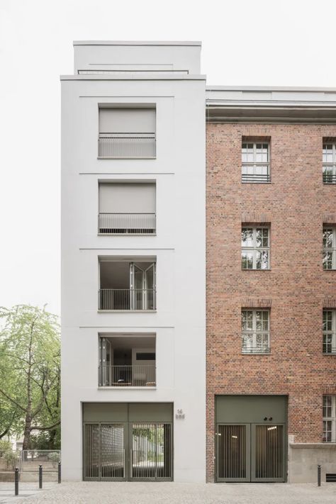 O&O Baukunst, Schnepp Renou · Geisberg, Berlin · Divisare Berlin Apartment, Arch Architecture, Row Houses, Residential Development, Social Housing, Residential Complex, Architectural Models, Architecture Exterior, Facade Architecture