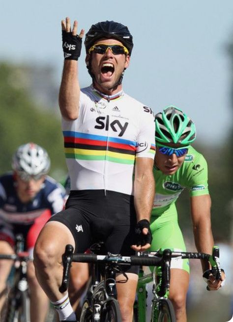 Mark Cavendish Racing Cyclist, Mark Cavendish, Peter Sagan, Cycling Pictures, Fastest Man, Cycling Photos, Sports Hero, Mens Cycling, Road Bikes