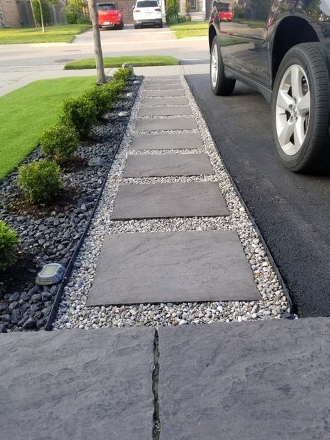 Walkway Beside Driveway, Next To Driveway Walkway, Driveway Sidewalk Ideas, Driveway In Backyard, Pathway Next To Driveway, Front Yard Landscaping Easy Maintenance, Diy Front Porch Walkway, Landscape Near Driveway, Curb Sidewalk Landscaping