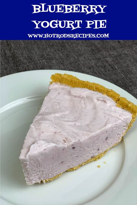 Yogurt Pie Recipe, Whipped Cream Pie, Cool Whip Pies, Easy Frozen Yogurt, Gourmet Mac And Cheese, Frozen Yogurt Blueberries, Yogurt Pie, Whipped Yogurt, Frozen Yogurt Recipes