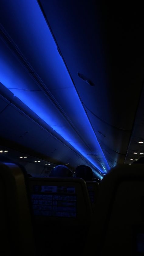 plane at night Plane At Night, Plane Wallpaper, Random Pfp, Luxury Private Jets, Private Jets, Phone Inspiration, Dark Paradise, Private Jet, Dallas Texas