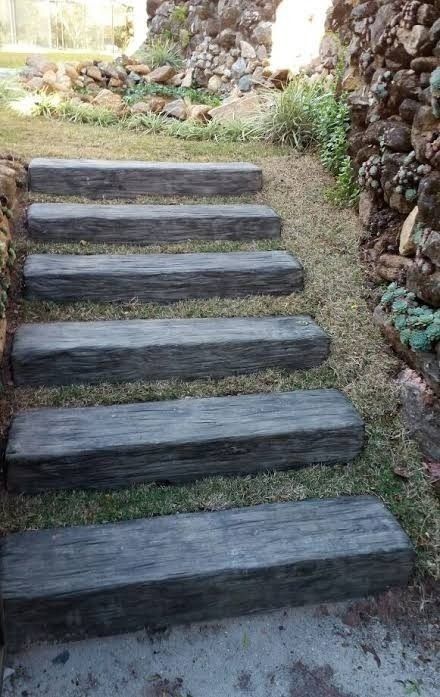 Railroad Ties Landscaping Stairs, Under Stair Garden, Stairway Ideas, Lake Landscaping, Diy Backyard Fence, Sloped Backyard Landscaping, Landscape Stairs, Walkway Landscaping, Sloped Yard