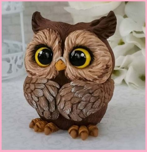 Polymer Clay Owls, Ideas For Polymer Clay, Clay Owl Diy, Polymer Clay Cute Animals, Clay Birds How To Make, Clay Ideas Animals, Cute Polymer Clay Animals, Clay Animals Sculpture, Polymer Clay Art Sculpture