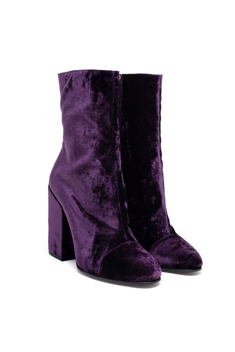 Autumn Boots The Directory - Dries Van Noten Business Barbie, Purple Booties, Purple Board, Oc Fashion, Patchwork Boots, Best Winter Boots, Mode Shoes, Purple Boots, Purple Heels