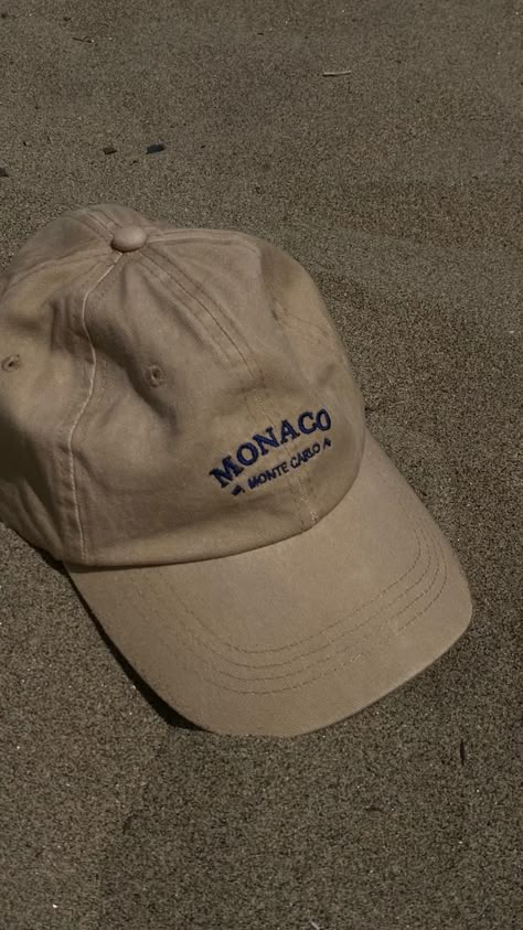 Monaco cap, beige, summer inspo man, summer fits man Beige Men Aesthetic, Beige Aesthetic Vintage, Cap Outfit Men, Cap Aesthetic, Summer Fits Men, Beige Cap, Cap Store, Hat Aesthetic, Cap Outfit