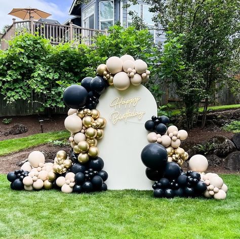 3 Arch Backdrop With Balloons, Brunch Party Decorations, Senior Graduation Party, Baby Mini Album, 40th Birthday Decorations, Birthday Party Theme Decorations, 50th Party, Diy Birthday Decorations, Black Balloons