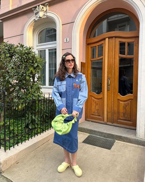 Annonce | Walking into summer in my @scholl_iconic clogs #scholliconic #theiconicoriginal #pescura #hautecomfort | Instagram Clogs Outfits, Platform Clogs Shoes, Platform Clogs, April 27, Clogs Shoes, Clogs, Walking, Orange, Yellow