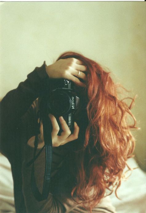 Grunge Camera, Roux Auburn, Hair Art Photography, Mode Indie, Danielle Victoria, Look Grunge, Red Photography, Style Indie, Estilo Indie