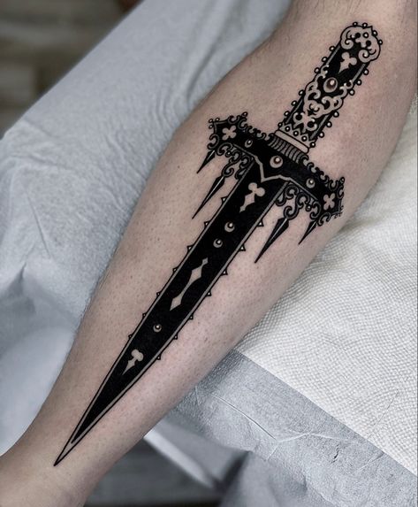 Daggar Tattoo, Tattoo Perna, All Black Tattoos, Medieval Tattoo, Knife Tattoo, Realistic Tattoo Sleeve, Wicked Tattoos, Tattoo Instagram, Fantasy Tattoos