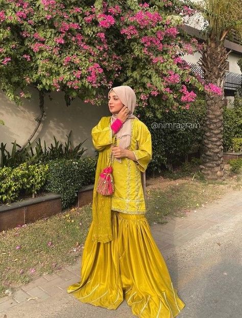 Dress For Hijab, Modest Winter Outfits, Haldi Dress, Haldi Outfit, Hijab Style Tutorial, Muslim Outfits Casual, Fancy Wedding Dresses, Self Portrait Poses, Trendy Dress Outfits