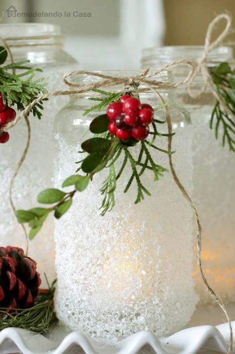 A GORGEOUS winter decoration - Epsom salts Luminaries - SO easy! Epson Salt, Christmas House Lights, Mason Jar Ideas, Christmas Mason Jars, Christmas Jars, Jar Ideas, Christmas Decorating Ideas, Mason Jar Crafts, Noel Christmas