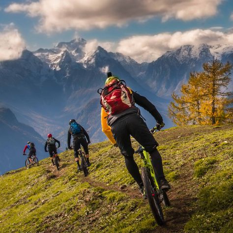 ^ Mtb Trails, Downhill Mountain Biking, Enduro Mtb, I Want To Ride My Bicycle, Mountain Bike Trails, Bike Photo, Cycling Art, Mountain Biker, Trail Riding