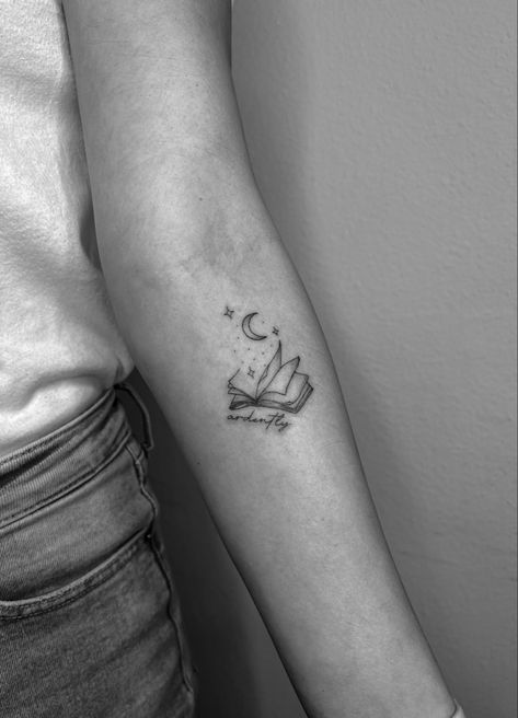 Fineline book tattoo Fineline Book Tattoo, Book Tattoo, Subtle Tattoos, I Tattoo, Tattoos, Books