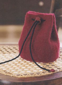 SCA LARGESSE IDEAS on Pinterest | 127 Pins Sca Largesse, Largesse Ideas, Drawstring Bag Diy, Felted Jewelry, Medieval Crafts, Felt Bags, Crochet 101, Felted Crochet, Felt Pouch