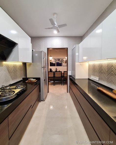 Parallel Kitchen Design, Cabinet Interior, Wallpaper Kitchen, Aesthetic Interior, Organizer Kitchen, Modern Kitchen Cabinet Design, Modular Kitchen Design, Organization Kitchen, Sink Kitchen