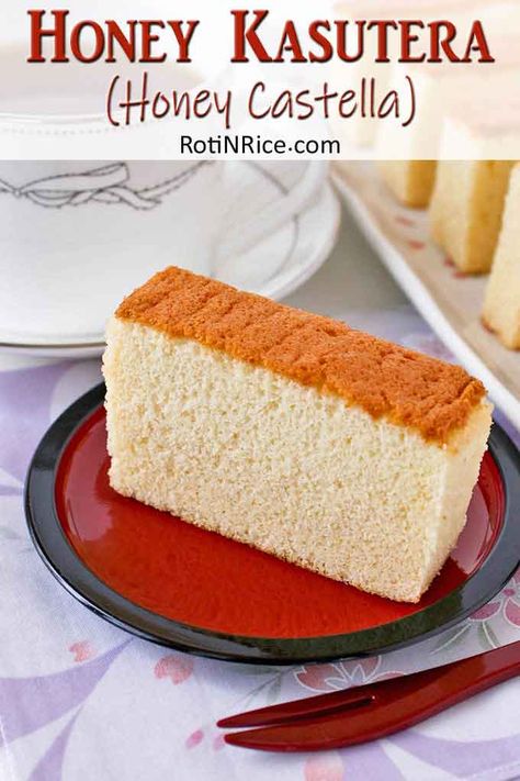 Honey Kasutera (Honey Castella) is a fine textured Japanese sponge cake. Only 4 ingredients - eggs, sugar, bread flour, and honey. | RotiNRice.com #honeykasutera #honeycastella #spongecake Japanese Sponge Cake, Castella Cake Recipe, Lemon And Coconut Cake, Sugar Bread, Salty Cake, Honey Cake, Japanese Dessert, Asian Desserts, Coconut Cake