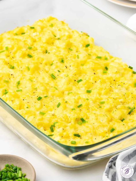 Oven Baked Scrambled Eggs For A Crowd, Baked Scrambled Eggs Oven Sheet Pan, Bake Scrambled Eggs In Oven, Scrambled Egg Bake Casserole, Egg Scramble Casserole, Omlet Casserole Oven Baked, Meal Prep Scrambled Eggs, Eggs For A Crowd Make Ahead Breakfast, Scrambled Egg Casserole Oven Baked