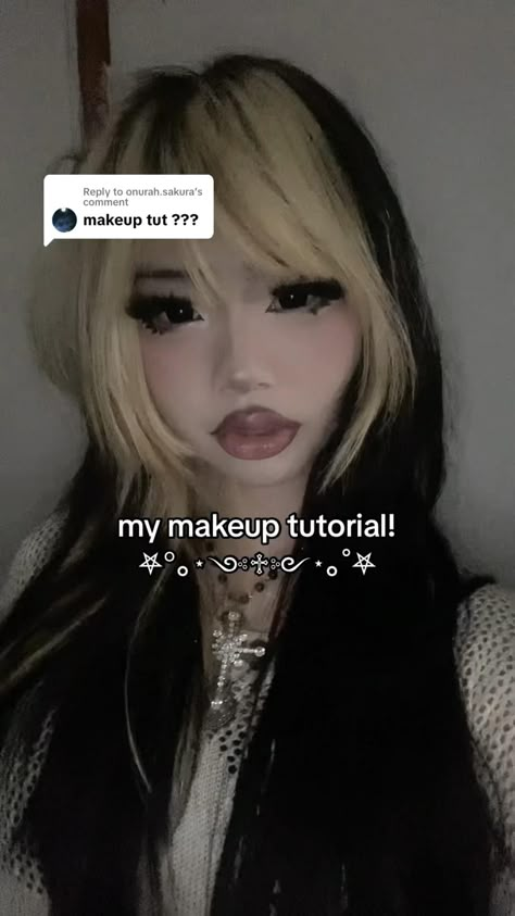 emo cute kawaii doll girl makeup style :3 core silly asian girl grunge makeup tutorial Cute Emo Makeup, Puppy Eyes Makeup, Emo Makeup Tutorial, Doll Makeup Tutorial, Grunge Makeup Tutorial, Welcome To The Dark Side, Asian Makeup Tutorials, Girl Grunge, Cute Eye Makeup