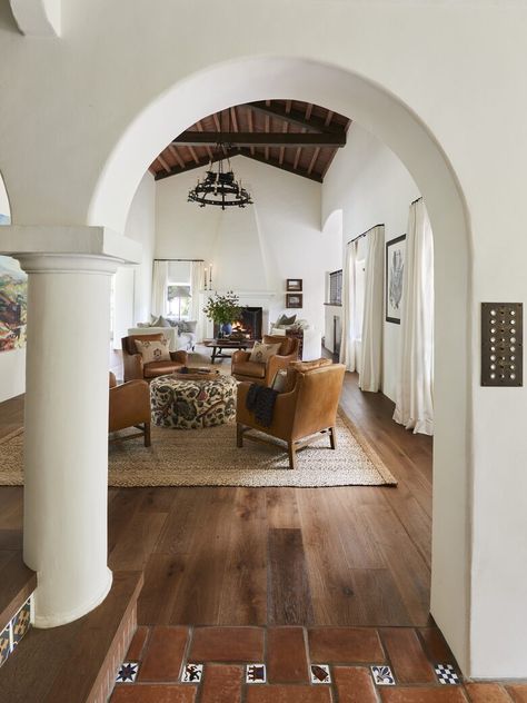 Lush Spanish Retreat in Montecito - Luxury Home Exchange in Santa Barbara, California, United States Mexican Style Flooring, Spanish Homes Interior Living Room, Spanish Style Office, Spanish California Style Home, Arizona Style Homes, California Spanish Style Interior, Spanish Colonial Interior, Modern Spanish Home Interior, Spanish Colonial Style Homes