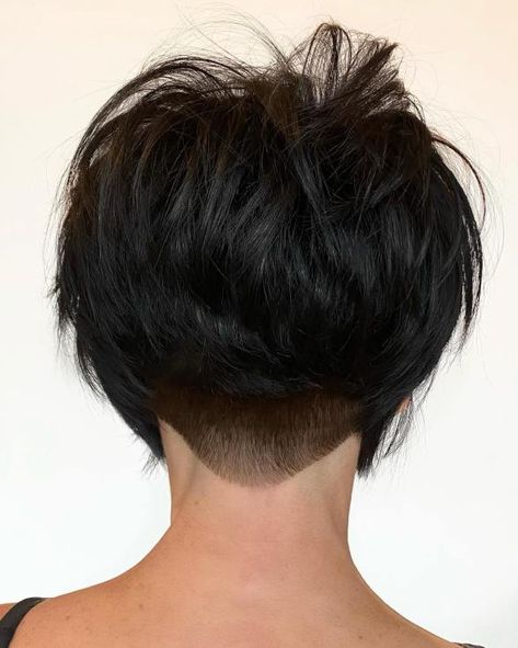 Undercut Feathered Pixie-Bob Small Undercut Nape, Small Undercut, Undercut Nape, New Trendy Hairstyles, Short Bob Cut, Undercut Long Hair, Short Shag Haircuts, Low Fade, Hair To One Side