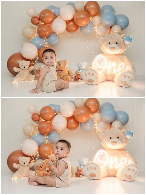 A Smash Cake Session to Remember │Cake Smash Photographer │ Joliet, IL First Bday Shoot, Smash Cake Decoration, Cake Smash Ideas, Cake Smash Boy, Boy Birthday Pictures, Smash Cake Session, First Birthday Smash Cake, Boy Cake Smash, Baby Boy Decorations