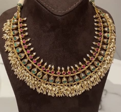 Antique Necklace Gold, Gutta Pusalu, Indian Wedding Jewelry Sets, Silver Jewelry Accessories, Antique Necklaces Design, Gold Jewelry Outfits, Black Beads Mangalsutra Design, Mangalsutra Design, Black Beads Mangalsutra