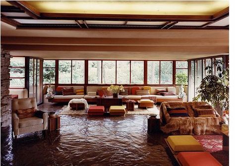 Frank Loyd Wright's "Falling Water" house's livingroom Fallingwater Interior, Frank Lloyd Wright Interior, Fallingwater House, Falling Water Frank Lloyd Wright, Kaufmann House, Falling Water House, Eames Design, Lloyd Wright Architecture, Waterfall House