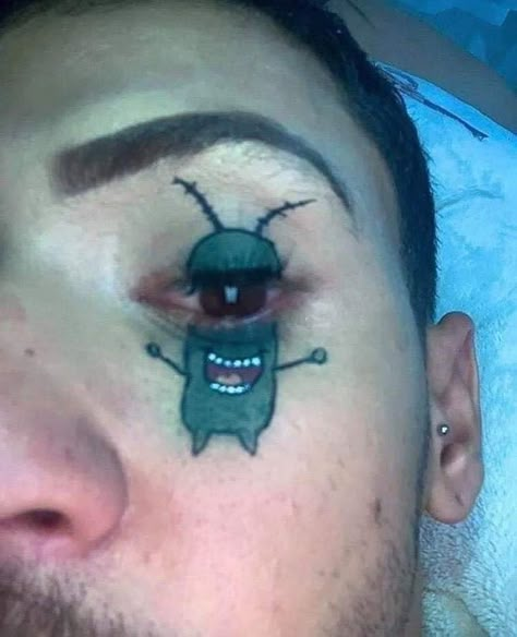 plankton tattoo Hand Tattoos For Guys Aesthetic, Really Bad Tattoos, Tattoo Homme, Weird Tattoos, Bad Tattoos, Tatuaje A Color, Face Tattoos, Cover Up Tattoo, Funny Tattoos