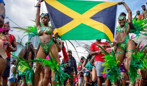 10 Interesting Festivals in Jamaica to Attend Jamaican Festival, Carribean Carnival Costumes, Jamaican Party, Jamaica Carnival, Visit Jamaica, Trinidad Carnival, Jamaican Culture, Blues Festival, Legendary Singers