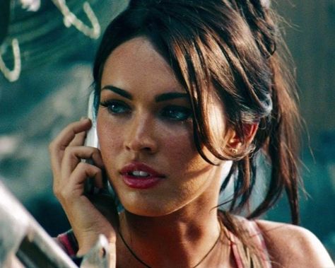 Mikaela Banes, Megan Fox Face, Megan Fox Transformers, Megan Fox Style, Fox Makeup, Rachel James, Jennifer's Body, Beauty Icons, Megan Fox