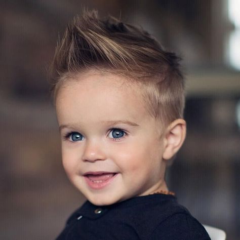 Long Mohawk Hairstyles For Toddler Boys - Best Boys Mohawk Haircuts: Cool Kids Mohawk Hairstyles For Little Boys and Toddlers - Get A Trendy Faux Hawk Fade #boys #boyshaircuts #boyhairstyles #boyshair Boys Mohawk, Baby Boy Hair, 1st Haircut, Boy Hair Cuts, Kids Hairstyles Boys, Toddler Hairstyles Boy, Baby Haircut