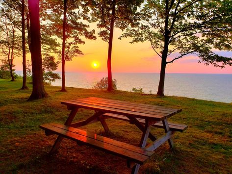 Lake Erie Pennsylvania, Lake Erie Aesthetic, Nathan Core, Park Sunset, Erie Pennsylvania, Lake Vacation, Community Park, Lake Erie, Summer 24