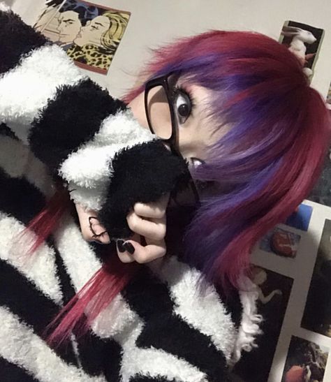 Hair Dyed, Color Aesthetic, Dyed Hair Inspiration, New Haircut, Pretty Hair Color, Peinados Fáciles Para Cabello Corto, Hair Stylies, Alternative Hair, Dye My Hair