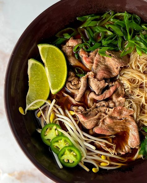 Faux Pho (Quick Beef Soup with Rice Noodles) Pho Recipe Beef, Soup With Rice Noodles, Easy Pho, Pho Soup Recipe, Baked Orange Chicken, Soup With Rice, Pho Broth, Vietnamese Soup, Steak And Rice