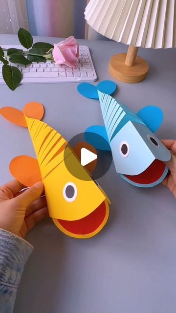 Moving Fish Craft, Make Fish Crafts, Koi Fish Paper Craft, Craft Ideas From Paper, Paper Monster Crafts For Kids, Fish From Paper, Paper Activity For Preschool, Arts And Crafts Construction Paper, Easy Paper Fish Craft