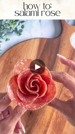 45K views · 5.5K reactions | DIY: SALAMI ROSES 🌹   Tools: 2oz condiment cup and 11 salami slices  Layer: Place 5 slices halfway over the first one around the cup.   Create the bud: Fold 6 slices of salami in half with the rounded side up. Layer the folded slices on top of the other right to left.   Roll: Start rolling from one end to the other, securing the base as you go.  Finish: Gently spread the “petals” to create a rose shape.  PRO TIP: Mix and match different types of salami for added texture and flavor. 🌟  SAVE and FOLLOW @charcuterie_n_things for more cheese and charcuterie food styling tips!  #charcuterie #foodstyling #cheese #grazingtable #partyplanning #fooddesign #longisland #fyp #charcuterieandthings #easyappetizers #quickandeasy #CheeseBoard #Charcuterie #SnackTime #foodie Cheese Roses, Charcuterie Food, Salami And Cheese, Yummy World, Aioli Sauce, Decorative Food, Fruit Trays, Charcuterie Recipes, Veggie Tray