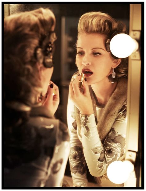 Looking In The Mirror Reference, Lipstick Photos, Mark Seliger, Applying Lipstick, Italian Vogue, Lipstick For Fair Skin, Makeup Tip, Lipstick Designs, Celebrity Photographers