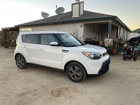 White Kia Soul, Saving For A Car, Bloxburg Avatar, Thankful For Life, Goals 2025, Kia Car, Car Goals, Kia Soul, Visual Board