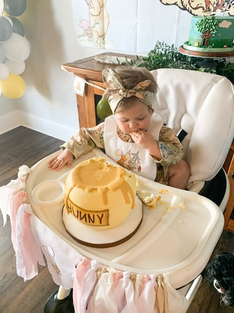 Our Little Hunny Is Turning 1, Winnie The Pooh Garden Party, Girly Winnie The Pooh Party, Winnie The Pooh First Birthday Cake, Winnie The Pooh One Year Old Birthday, Winnie The Pooh First Birthday Girl, Winnie The Pooh Smash Cake, Pooh Themed Birthday Party, Classic Winnie The Pooh Party