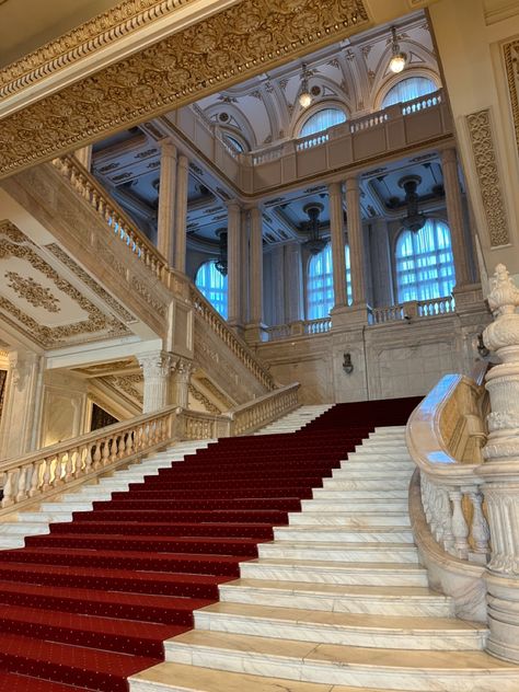 Palace Stairs, Castle Staircase, Castle Stairs, European Architecture Aesthetic, Inside Castle, Castle Interior, Royal Castles Interior, French Castle Interior, Windsor Castle Interior