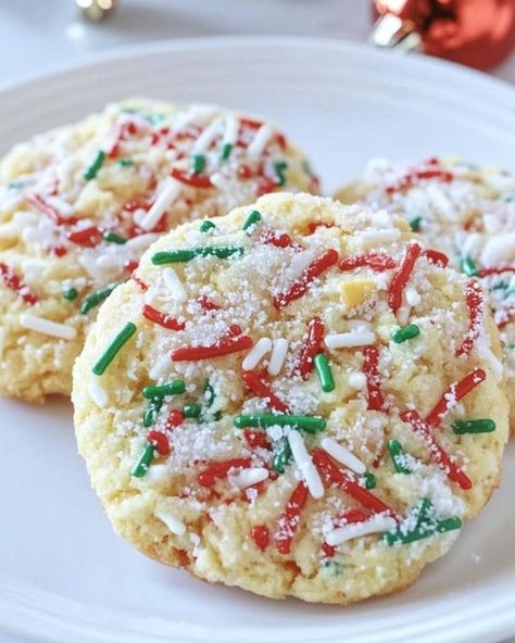 Christmas Cookies Decorating For Kids, Christmas Ooey Gooey Butter Cookies, Ooey Gooey Cookies, Christmas Butter Cookies, Health Chicken Recipes, Ooey Gooey Butter Cookies, Festive Christmas Cookies, Christmas Butter, Butter Cookies Christmas