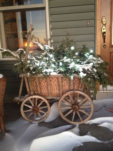 Goat cart on porch at The Dunan's. Goat Wagon Decorating, Wagon Decor, Decorate Garden, Goat Cart, Wooden Cart, Wagon Wheels, Wheel Barrow, Wheelbarrows, Deco Champetre